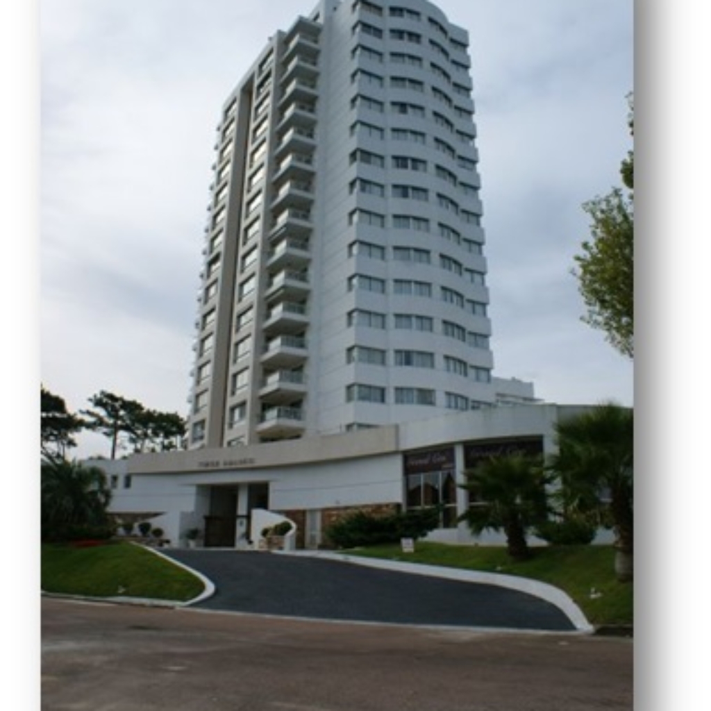 36-UruguayTorreAmadeus1